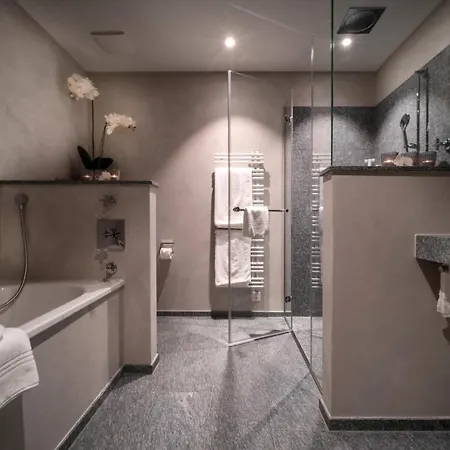 Golf- & Hof Maran فندق أروسا