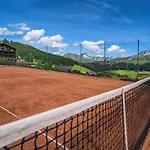 Otel Golf- & Hof Maran 4*