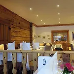 Otel Golf- & Hof Maran 4*