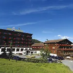Golf- & Hof Maran